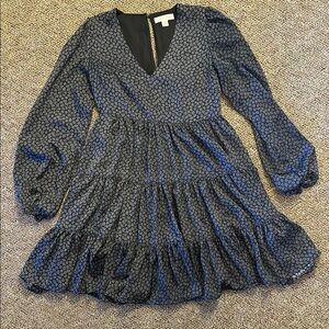 Elegant Black and Gray Patterned Dress